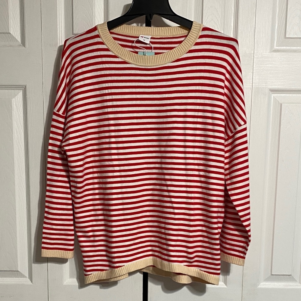 CUTE & SOFT Wiholl NWT red white & tan crew neck sweater top size XL